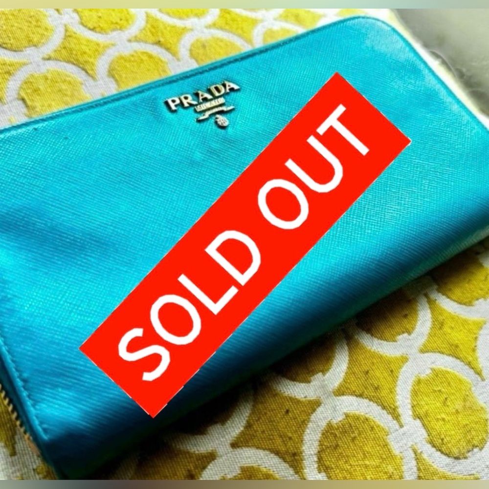 JUST SOLD! haven’t deleted listing incase of return- Aqua Blue Zip Wallet